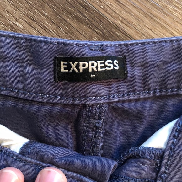 Express shorts - Picture 2 of 3